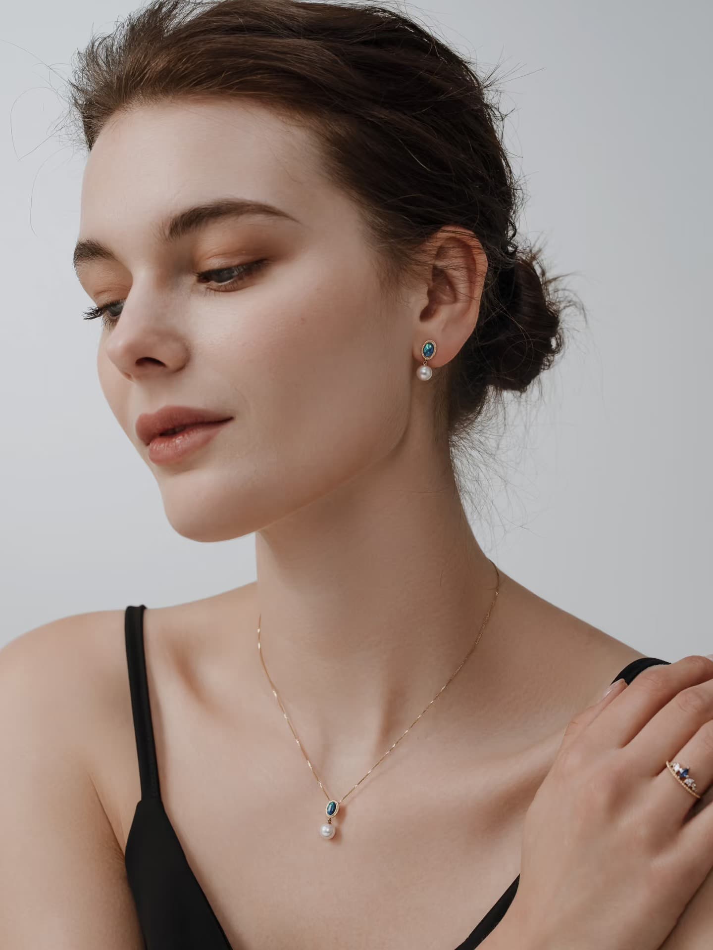 Fashion Jewelry & <br/> Accessory